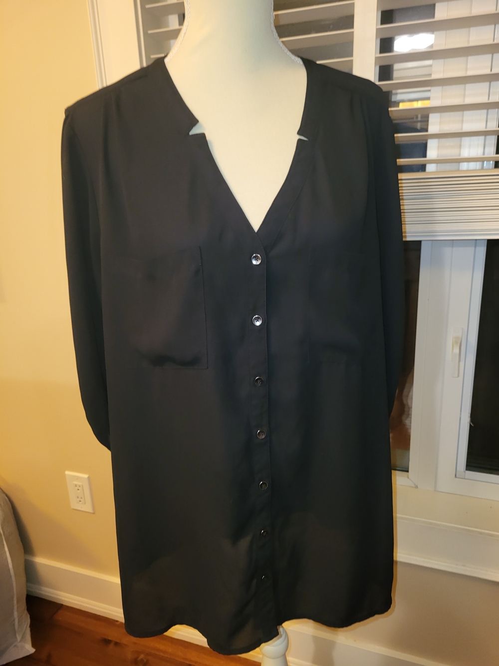 Reitmans Classic Black Button-Front Blouse Size 20